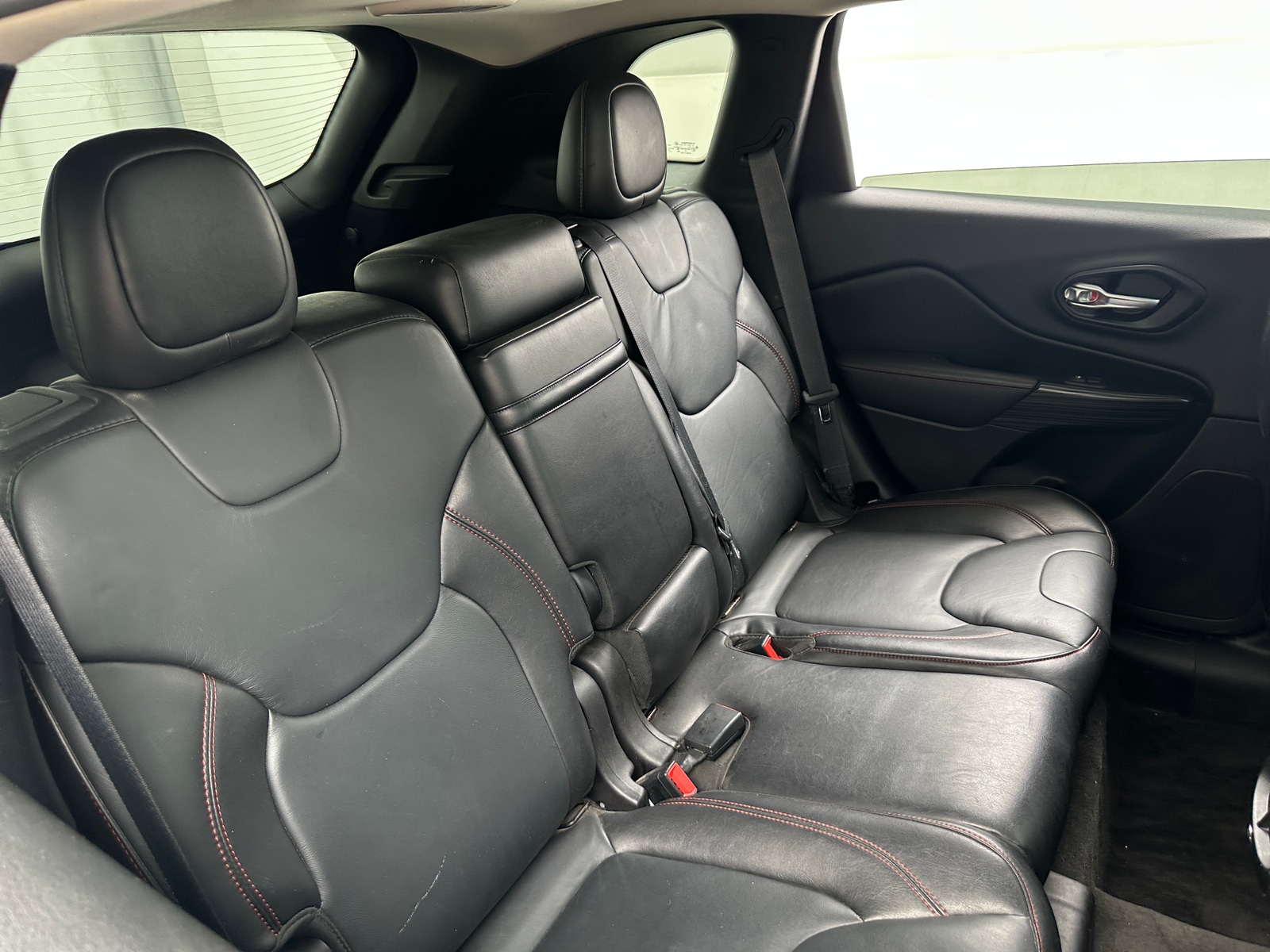 Thumbnail: 2015 Jeep Cherokee - 6