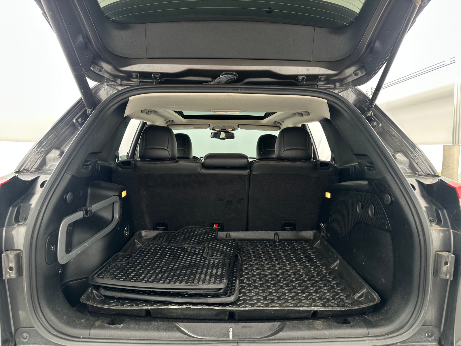 Thumbnail: 2015 Jeep Cherokee - 7