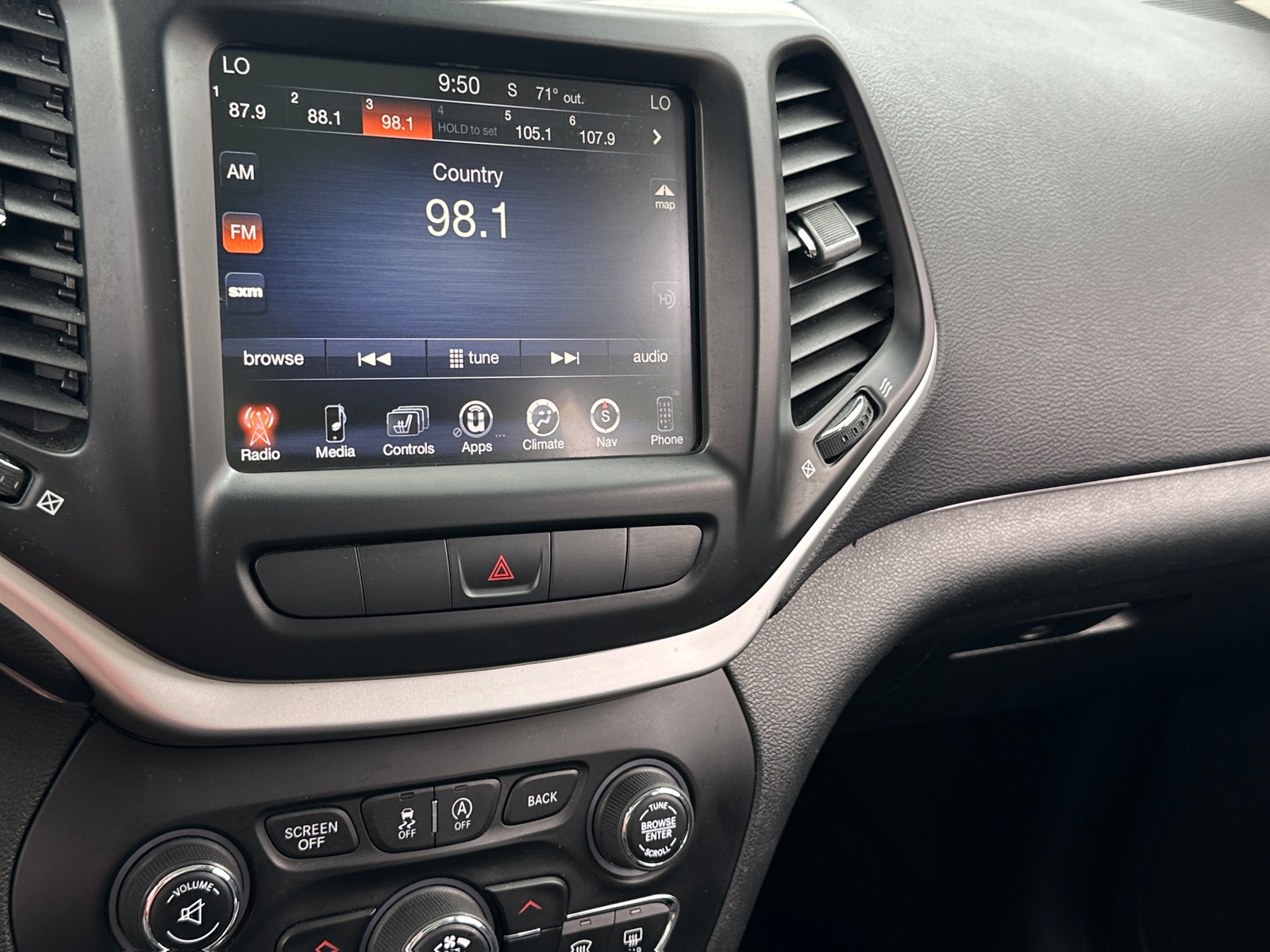 Thumbnail: 2015 Jeep Cherokee - 4