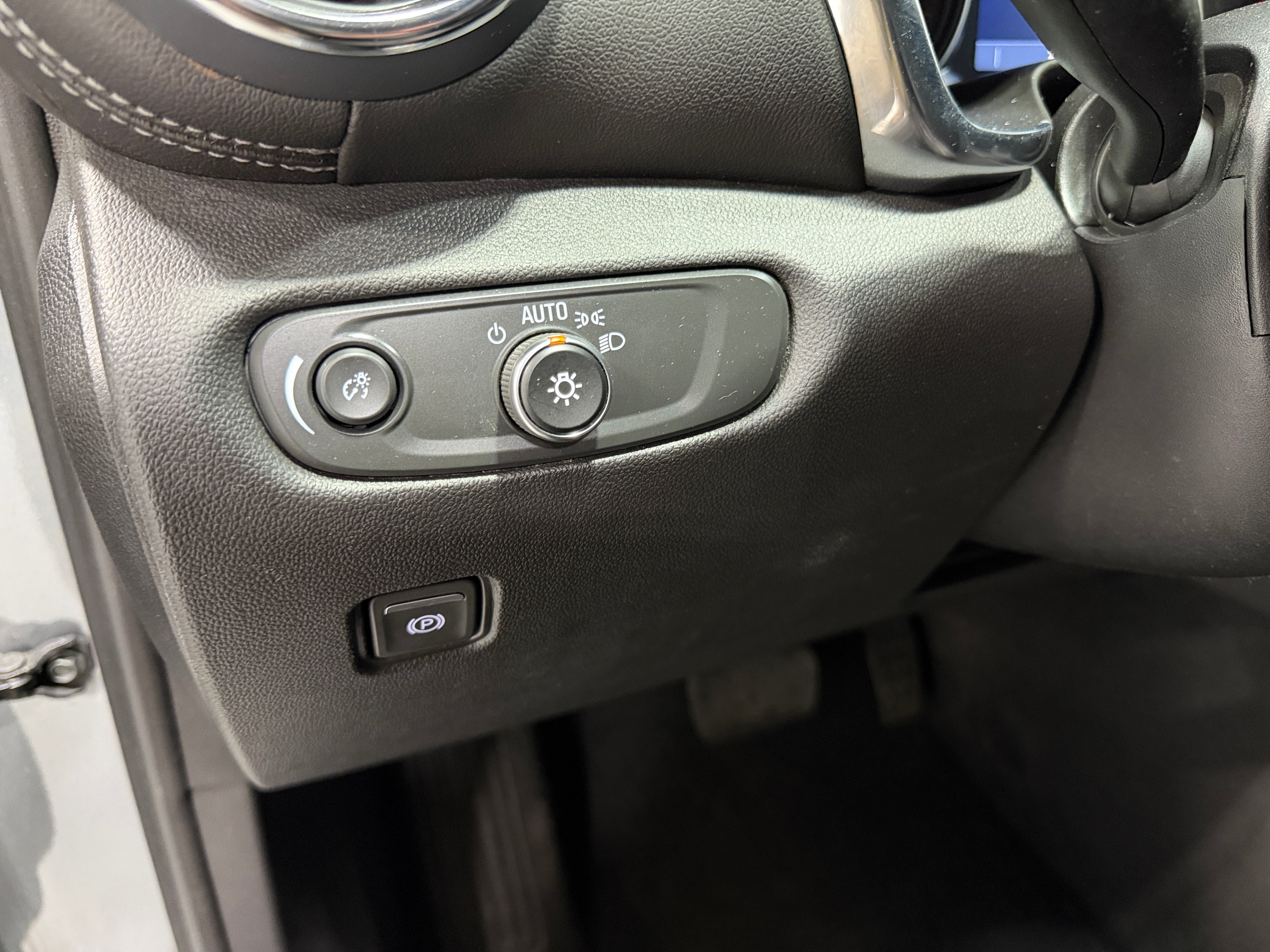 2025 Chevrolet Blazer 2LT - Photo 11
