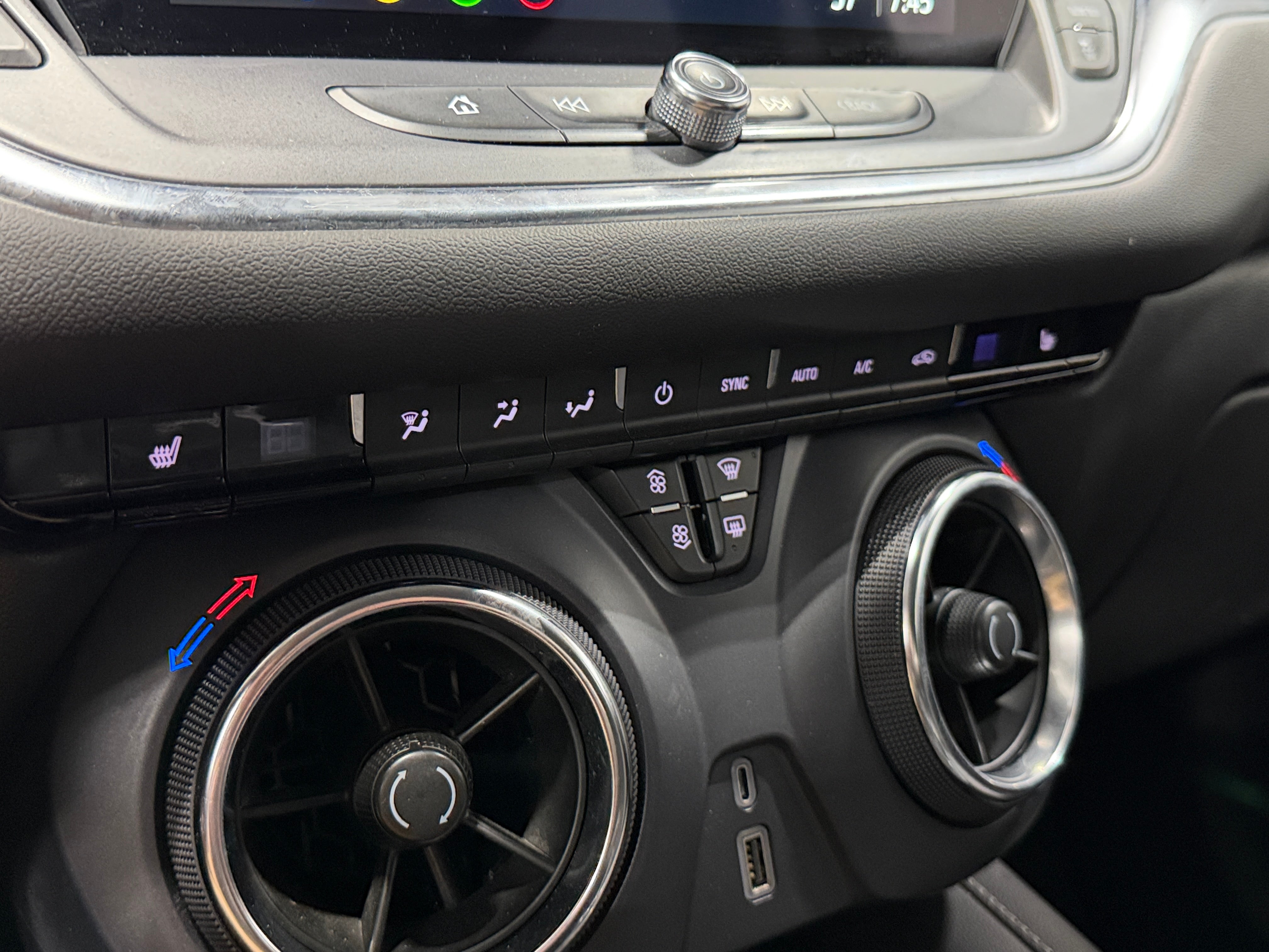 2025 Chevrolet Blazer 2LT - Photo 16