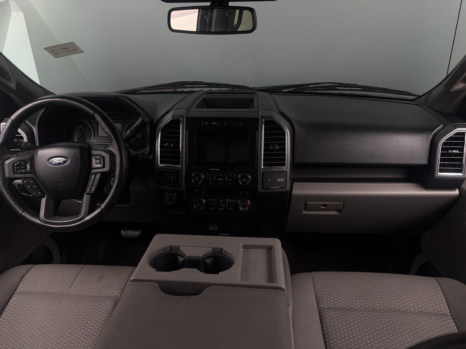 Thumbnail: 2017 Ford Econoline - 3