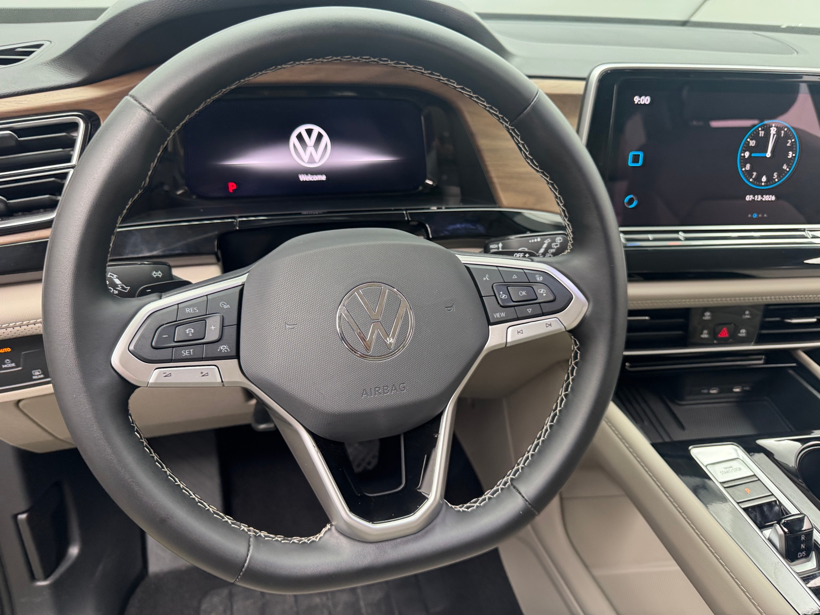 Thumbnail: 2026 Volkswagen Atlas - 4