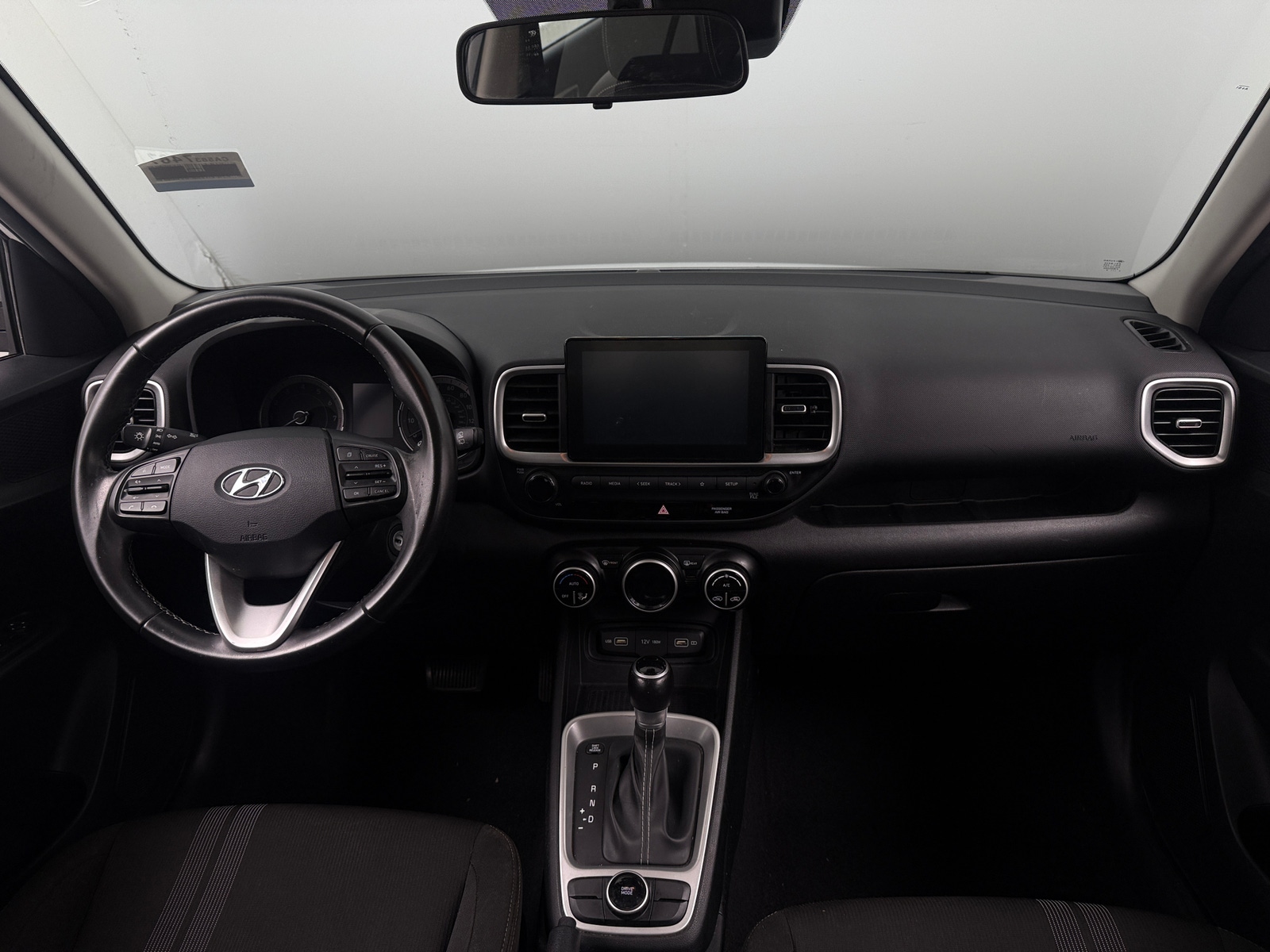Thumbnail: 2022 Hyundai Venue - 3