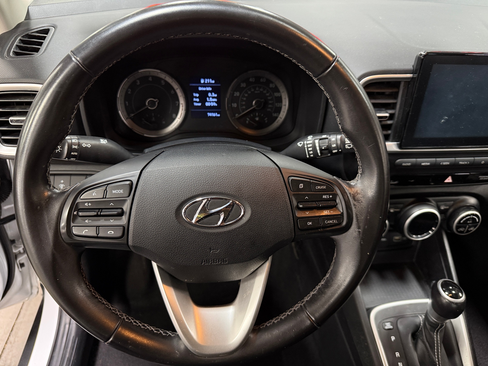 Thumbnail: 2022 Hyundai Venue - 5