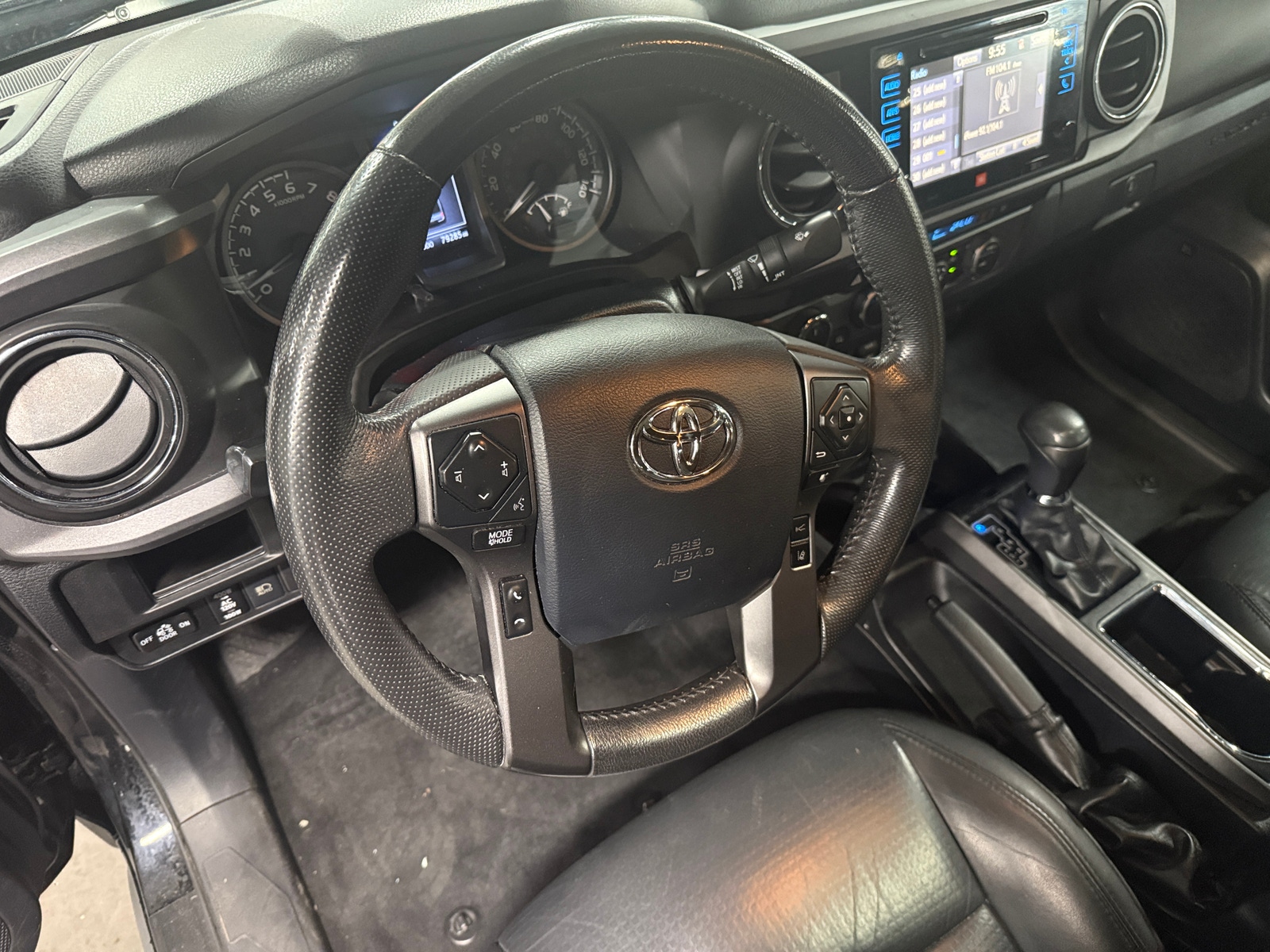 Thumbnail: 2019 Toyota Tacoma - 5