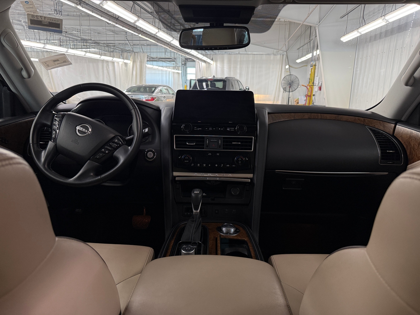 Thumbnail: 2021 Nissan Armada - 2