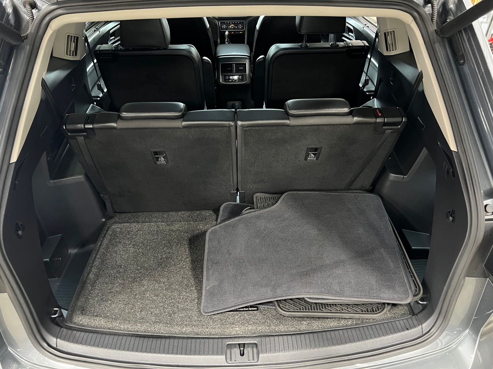 Thumbnail: 2019 Volkswagen Atlas - 6