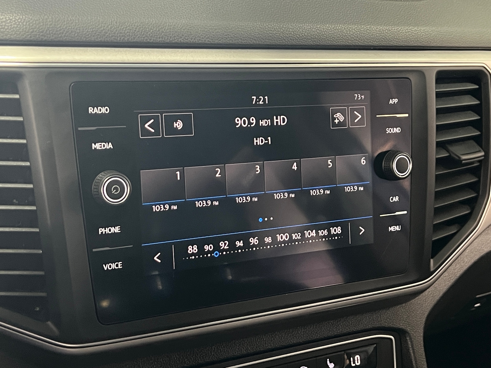 Thumbnail: 2019 Volkswagen Atlas - 3