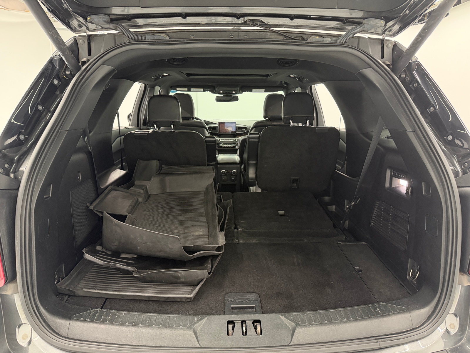 Thumbnail: 2020 Ford Explorer - 6