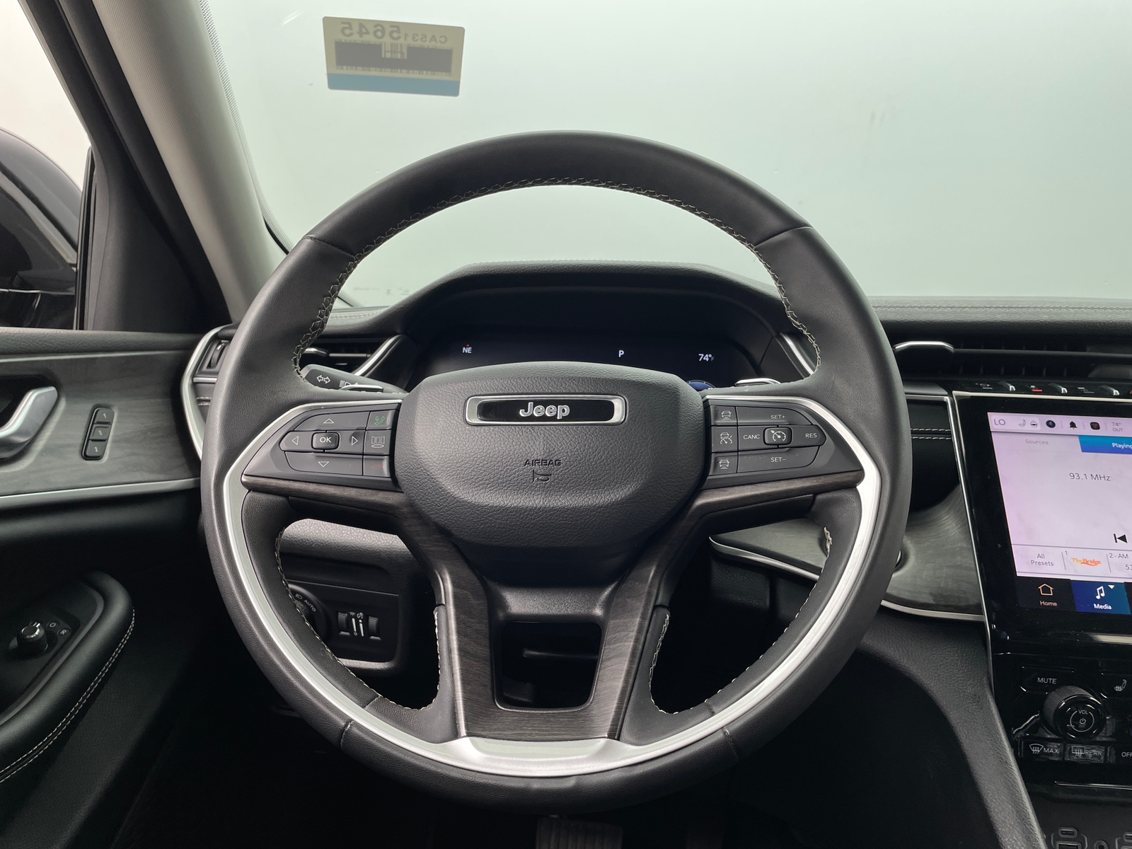 Thumbnail: 2023 Jeep Grand Cherokee - 4
