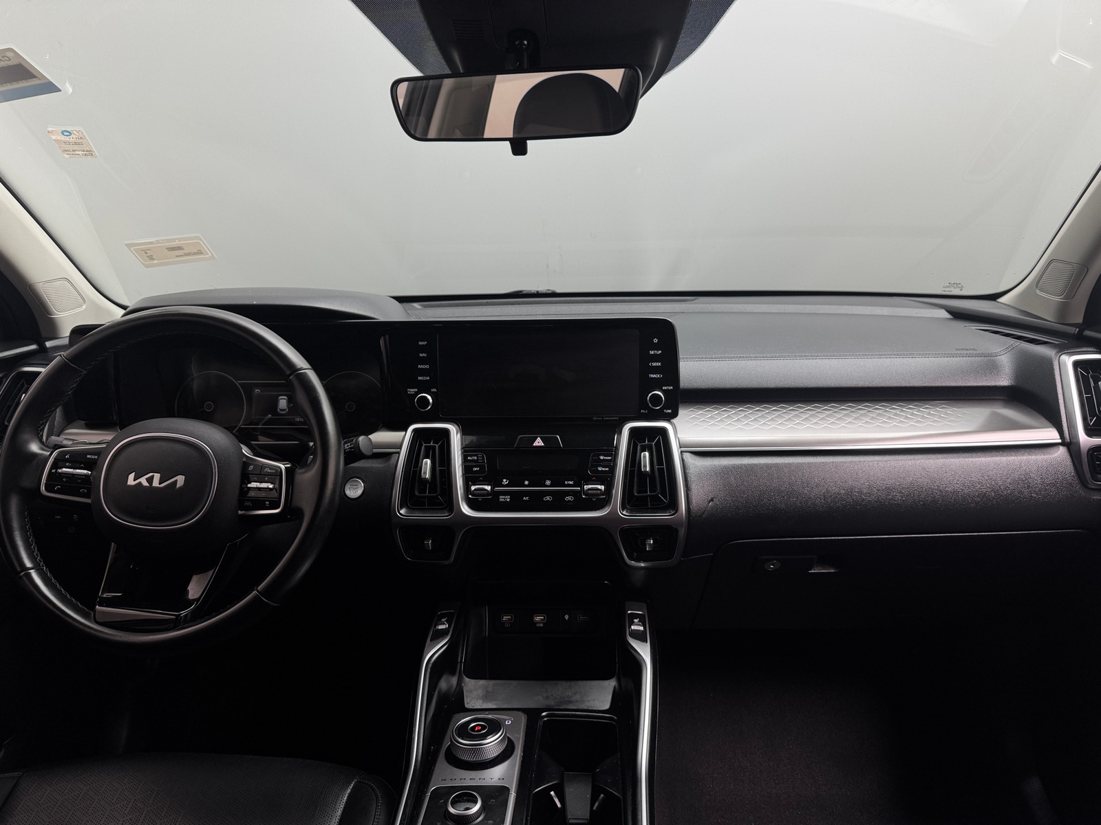 Thumbnail: 2022 Kia Sorento - 2