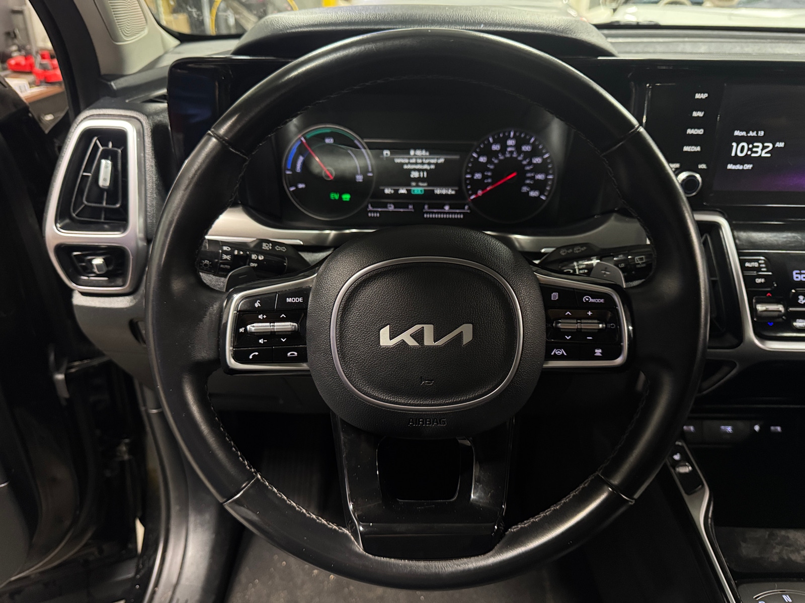 Thumbnail: 2022 Kia Sorento - 4