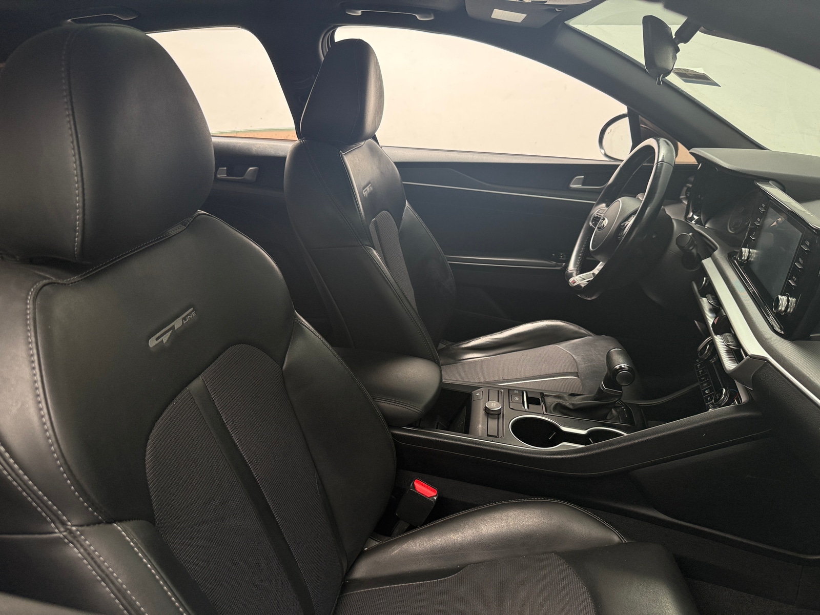 Thumbnail: 2021 Kia K5 - 2