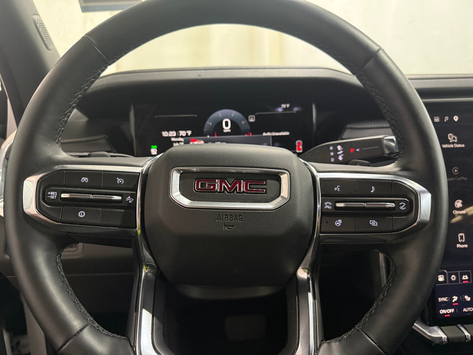 Thumbnail: 2025 GMC Acadia - 5