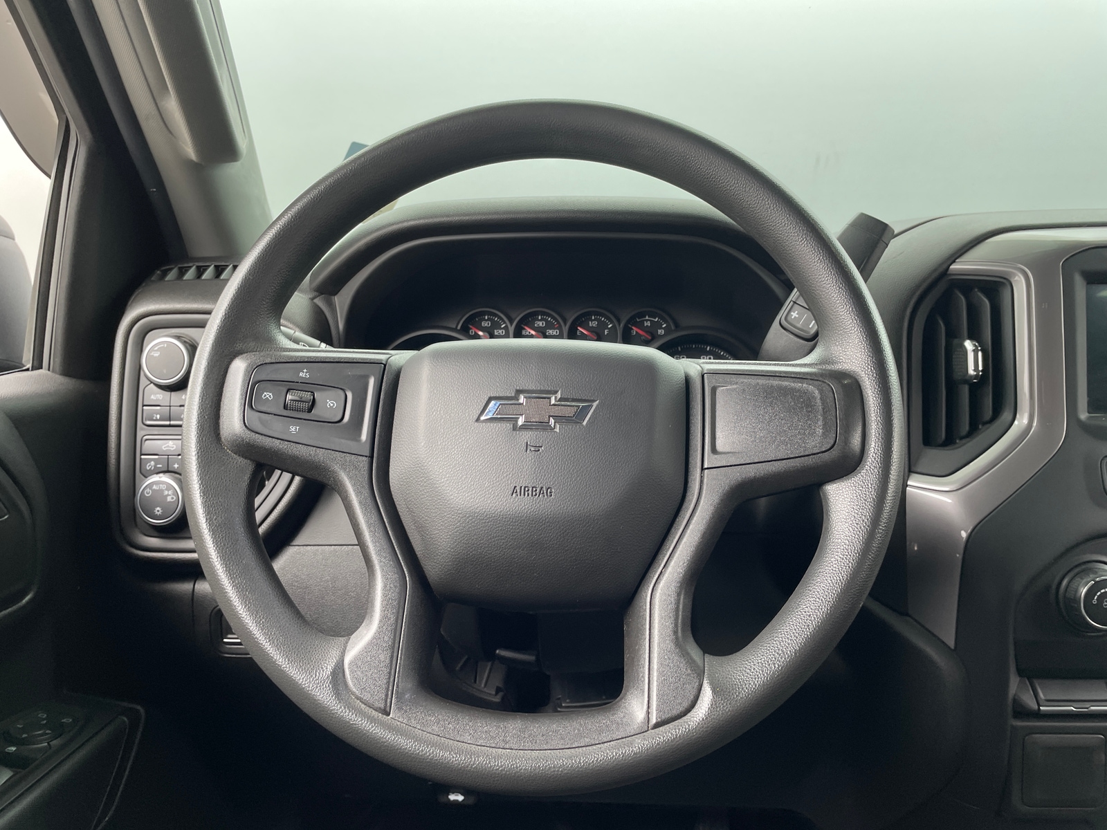 Thumbnail: 2021 Chevrolet Silverado 1500 - 5