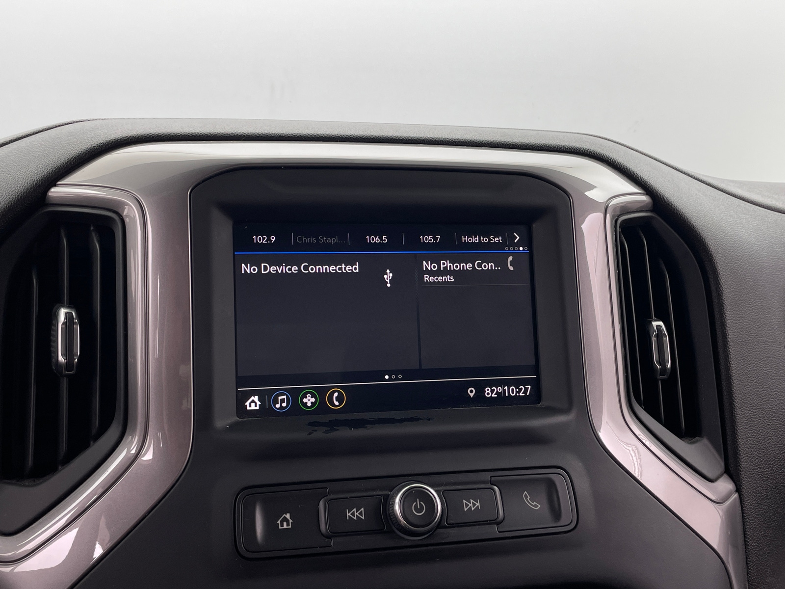 Thumbnail: 2021 Chevrolet Silverado 1500 - 4