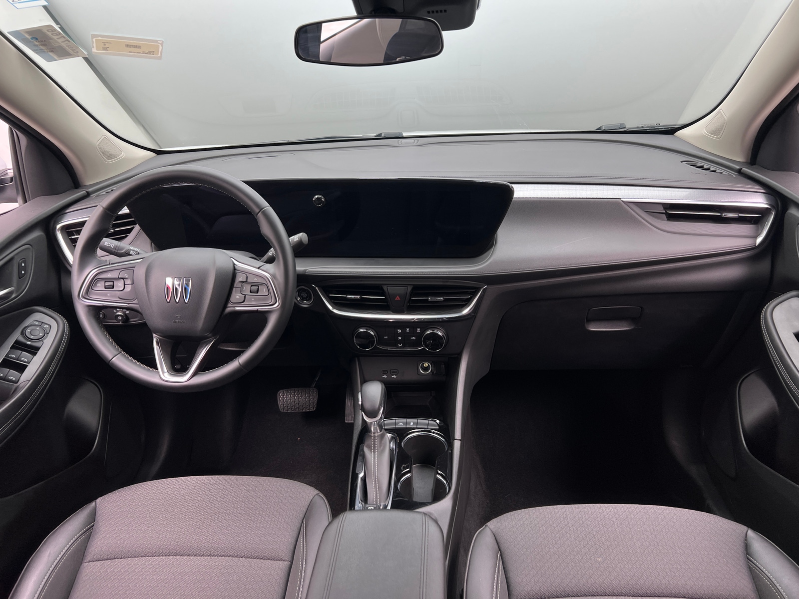 Thumbnail: 2025 Buick Encore GX - 2