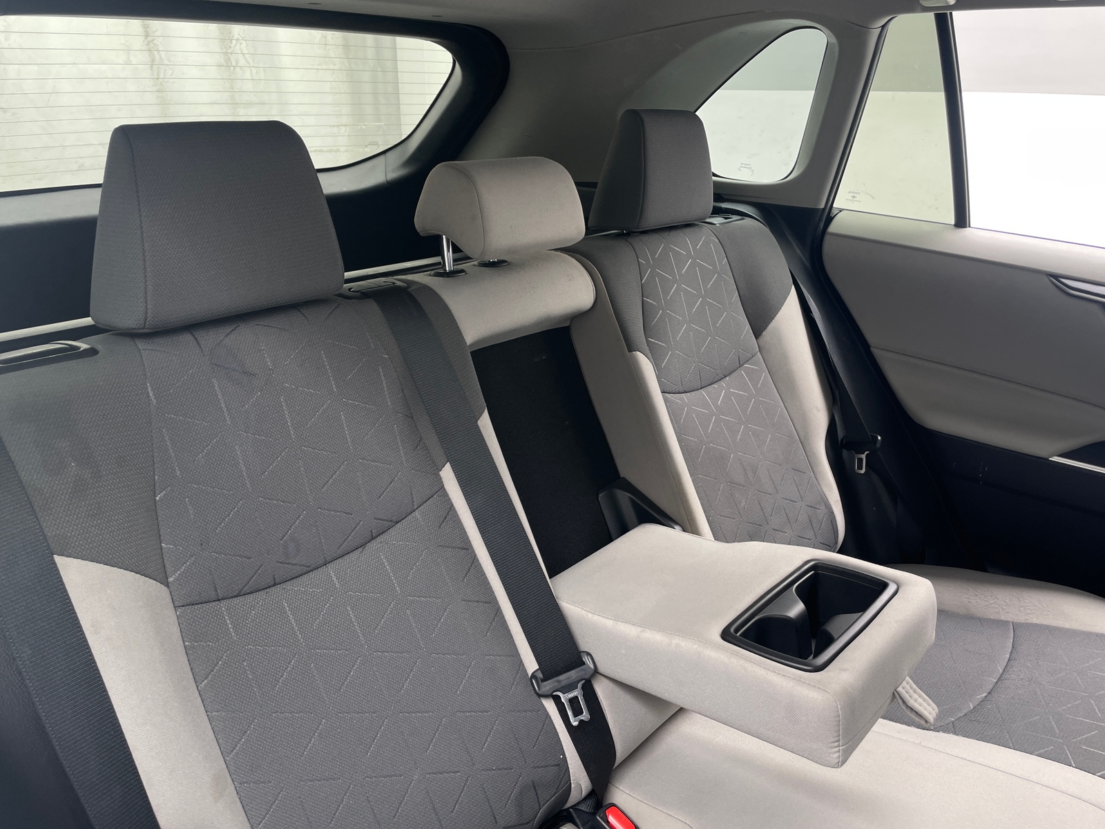 Thumbnail: 2020 Toyota RAV4 - 6