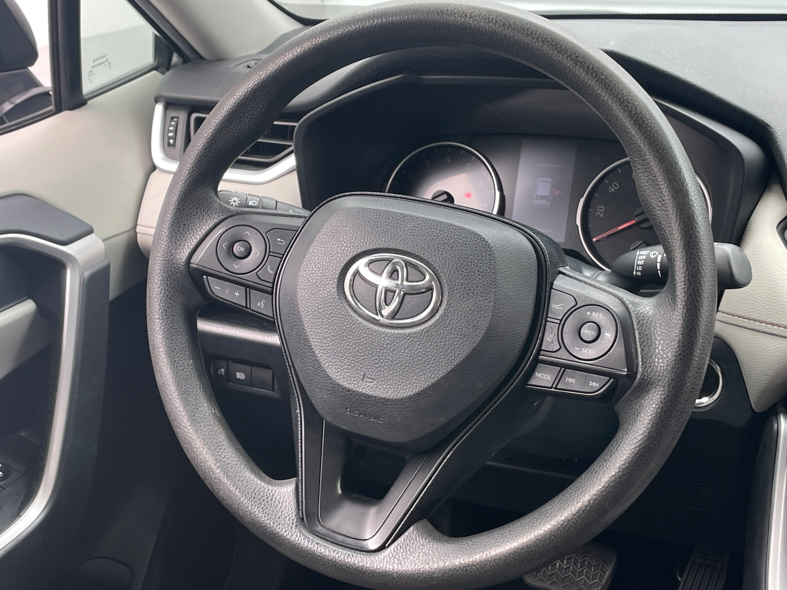Thumbnail: 2020 Toyota RAV4 - 5