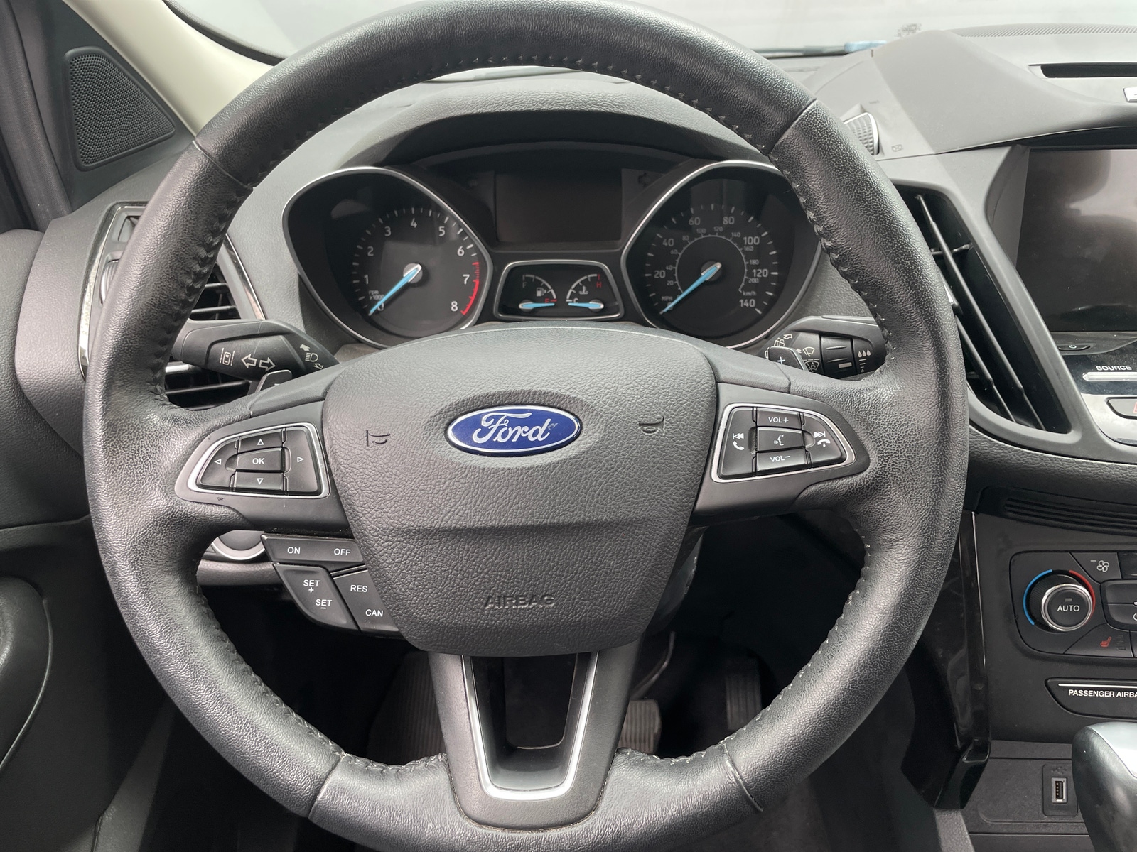 Thumbnail: 2017 Ford Escape - 4
