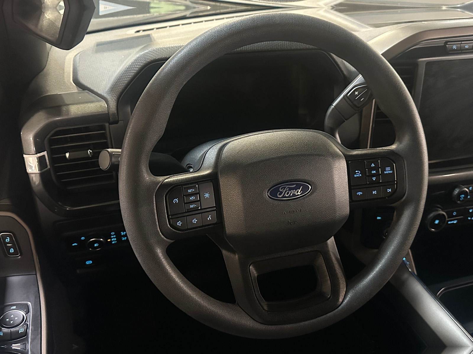 Thumbnail: 2024 Ford Econoline - 5