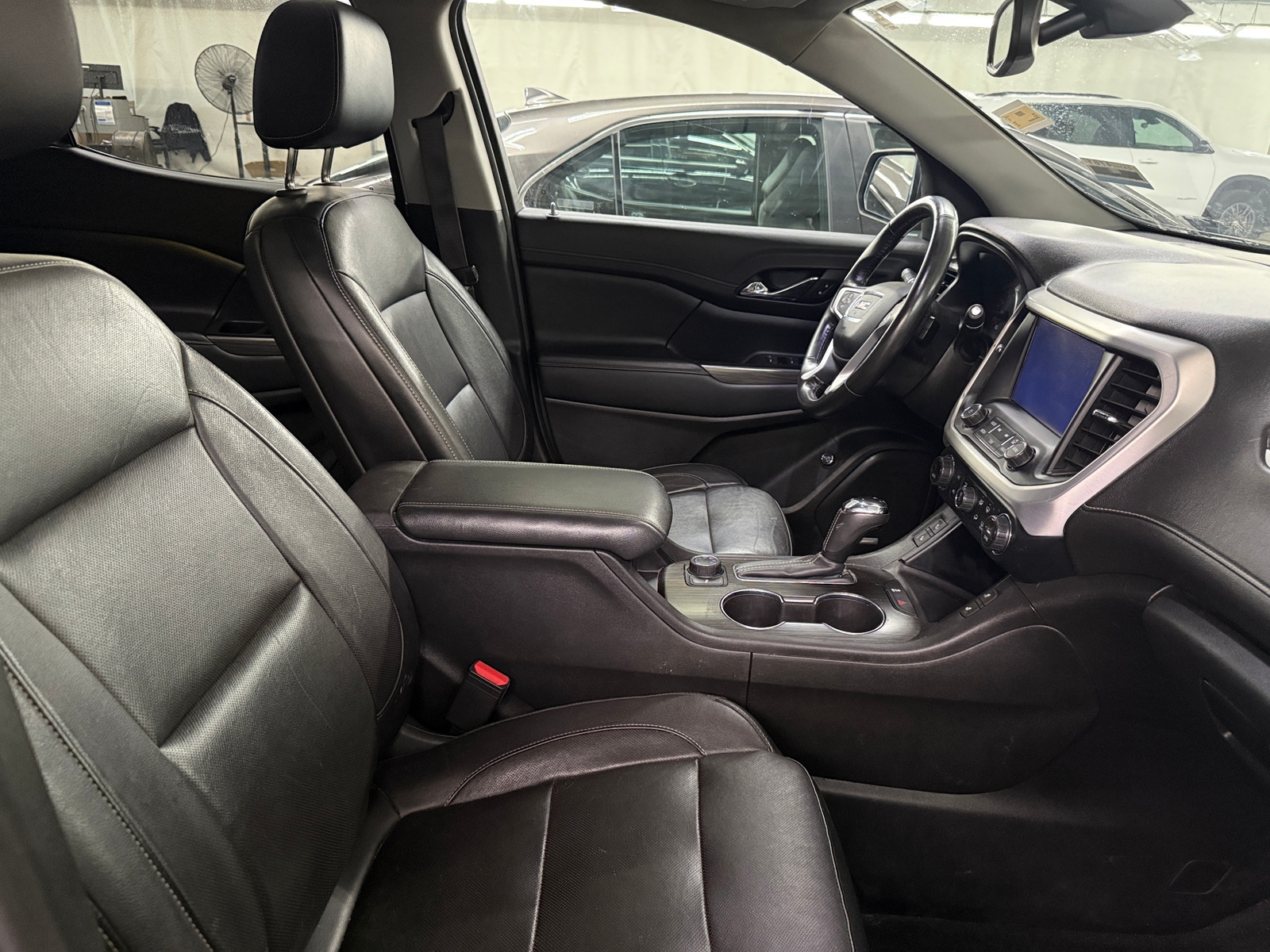 Thumbnail: 2019 GMC Acadia - 2