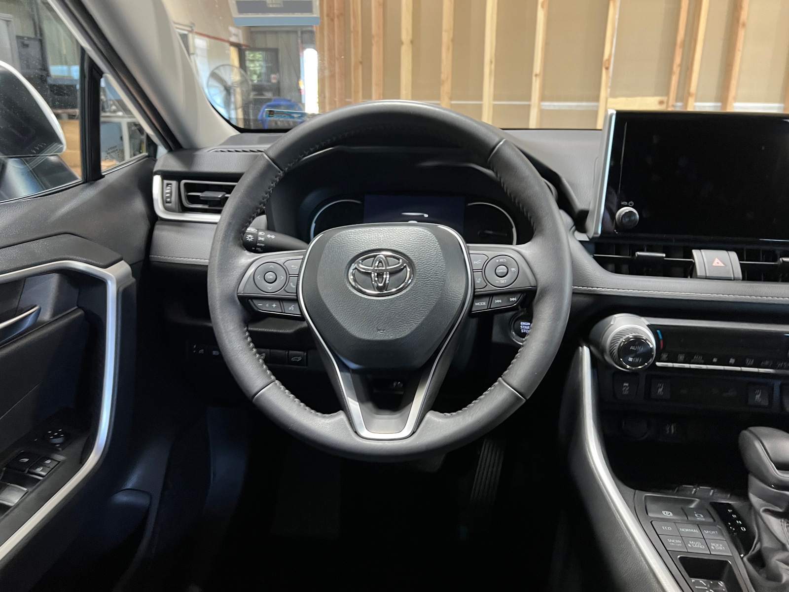 Thumbnail: 2024 Toyota RAV4 - 5