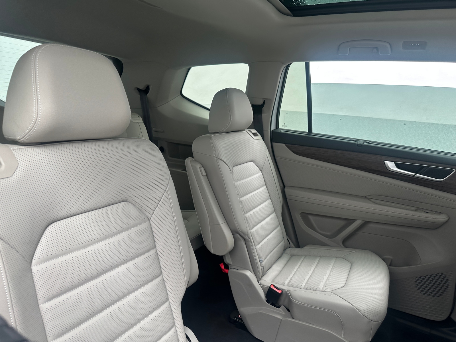 Thumbnail: 2025 Volkswagen Atlas - 5