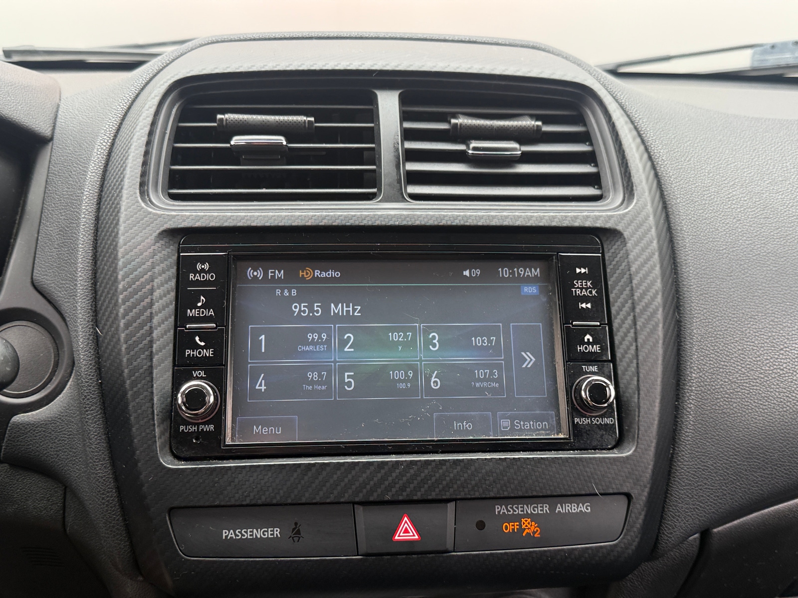 Thumbnail: 2021 Mitsubishi Outlander Sport - 4