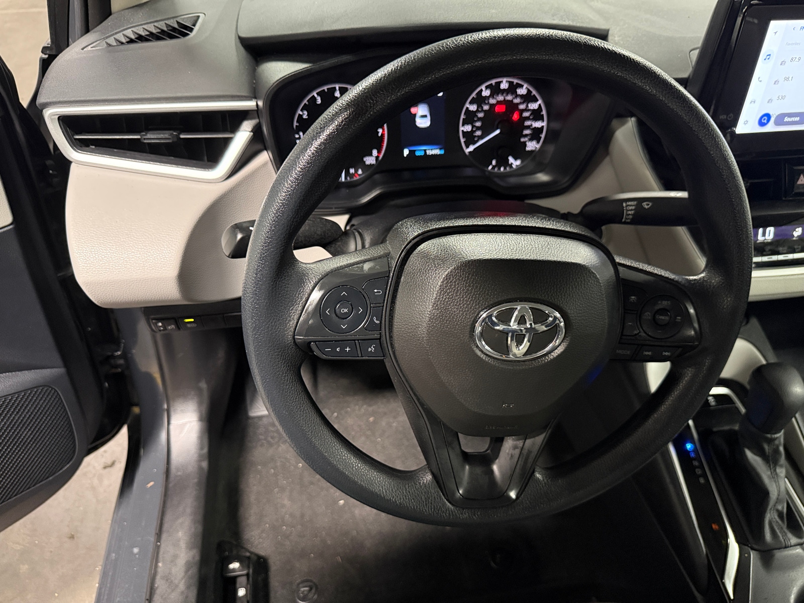 Thumbnail: 2025 Toyota Corolla - 5