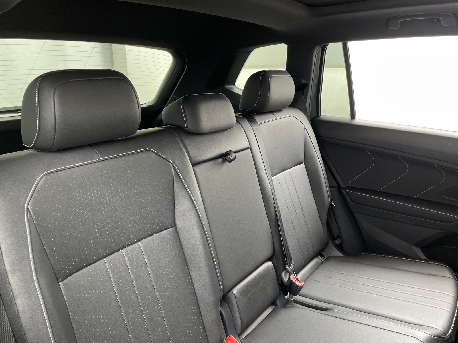 Thumbnail: 2024 Volkswagen Tiguan - 5