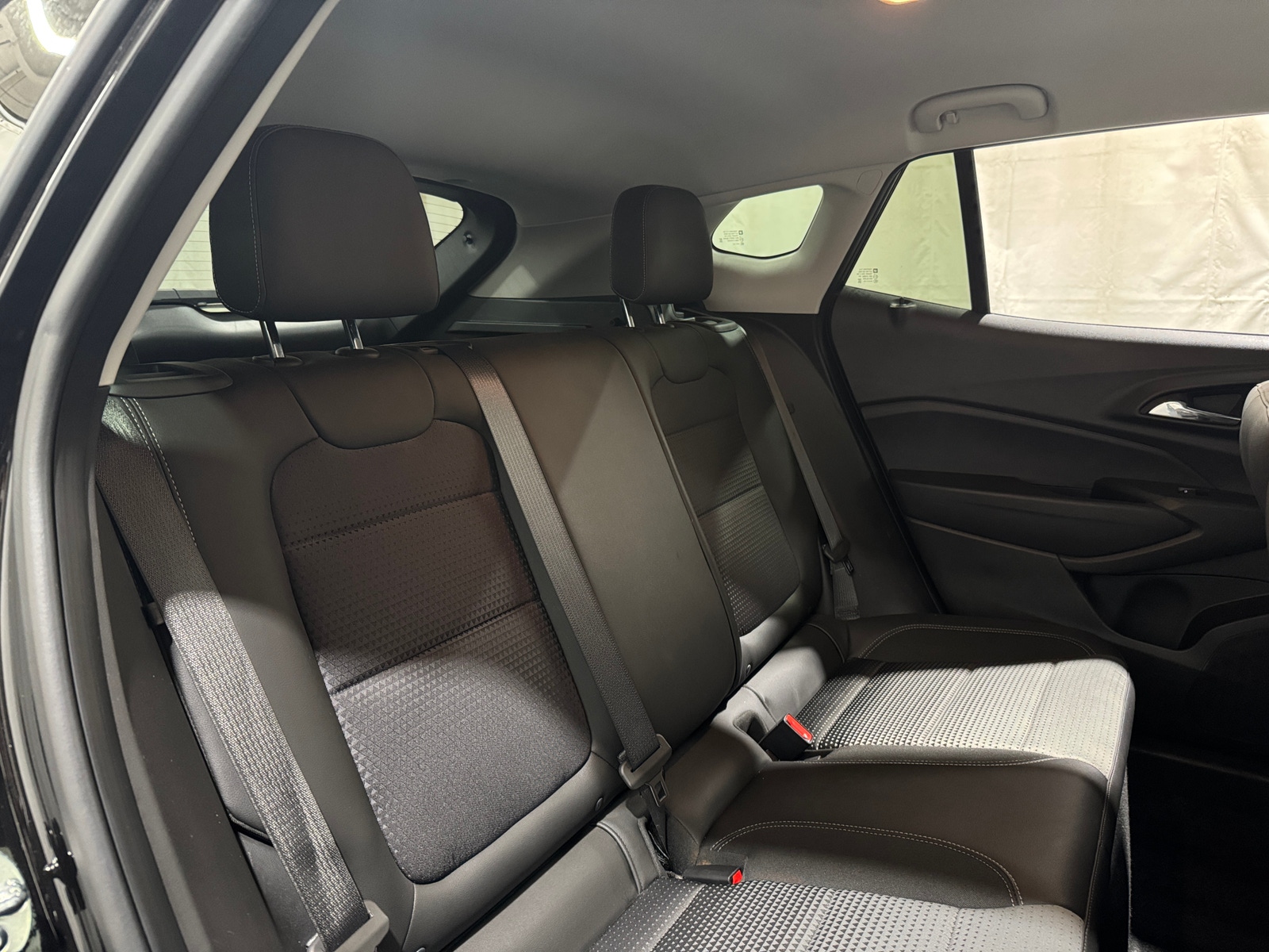 Thumbnail: 2025 Chevrolet Trax - 6