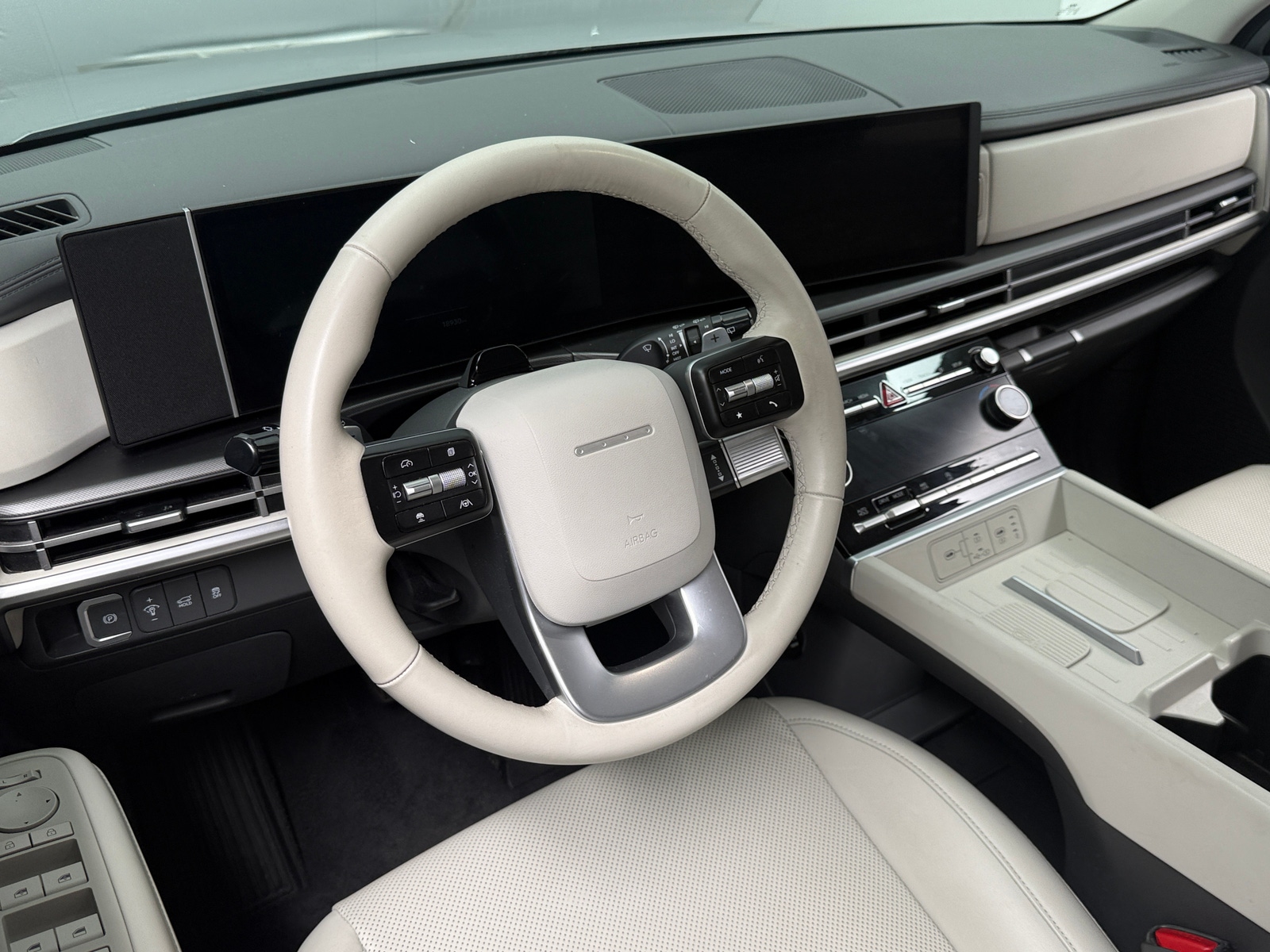 Thumbnail: 2026 Hyundai Santa Fe - 4