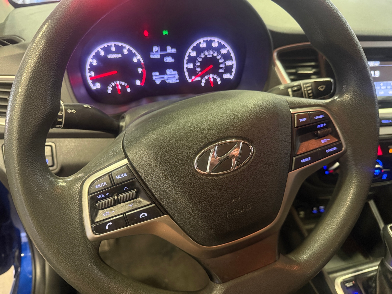 Thumbnail: 2022 Hyundai Accent - 5