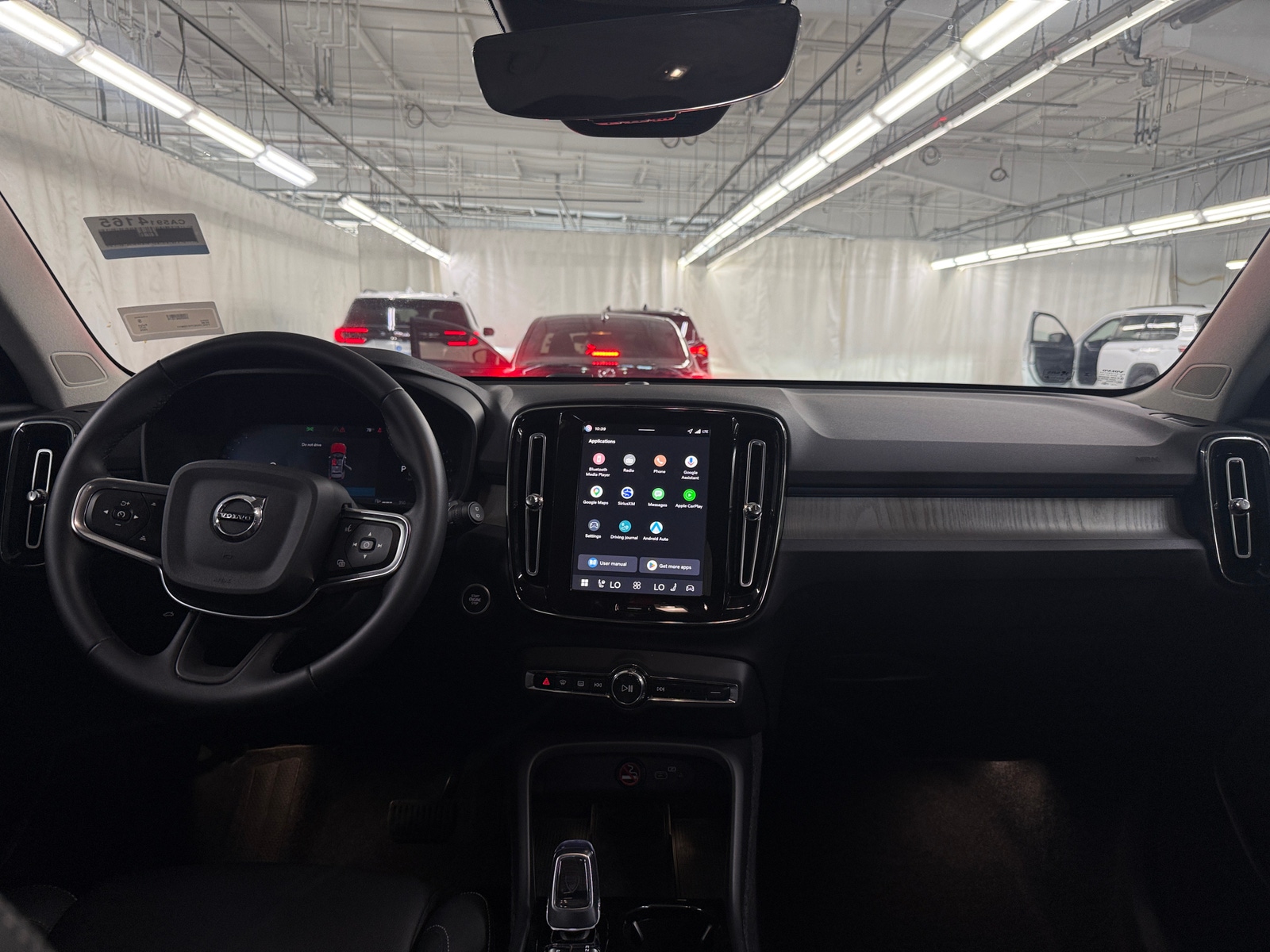 Thumbnail: 2026 Volvo XC40 - 2