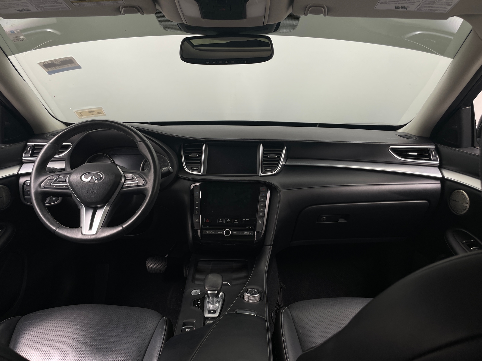 Thumbnail: 2019 INFINITI QX50 - 3
