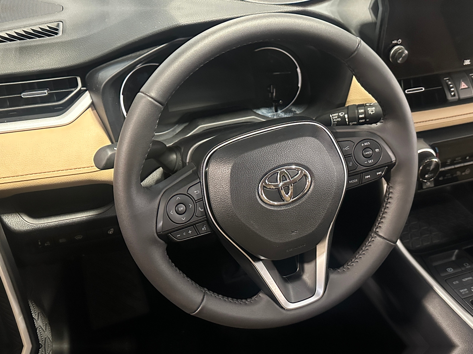 Thumbnail: 2025 Toyota RAV4 - 4