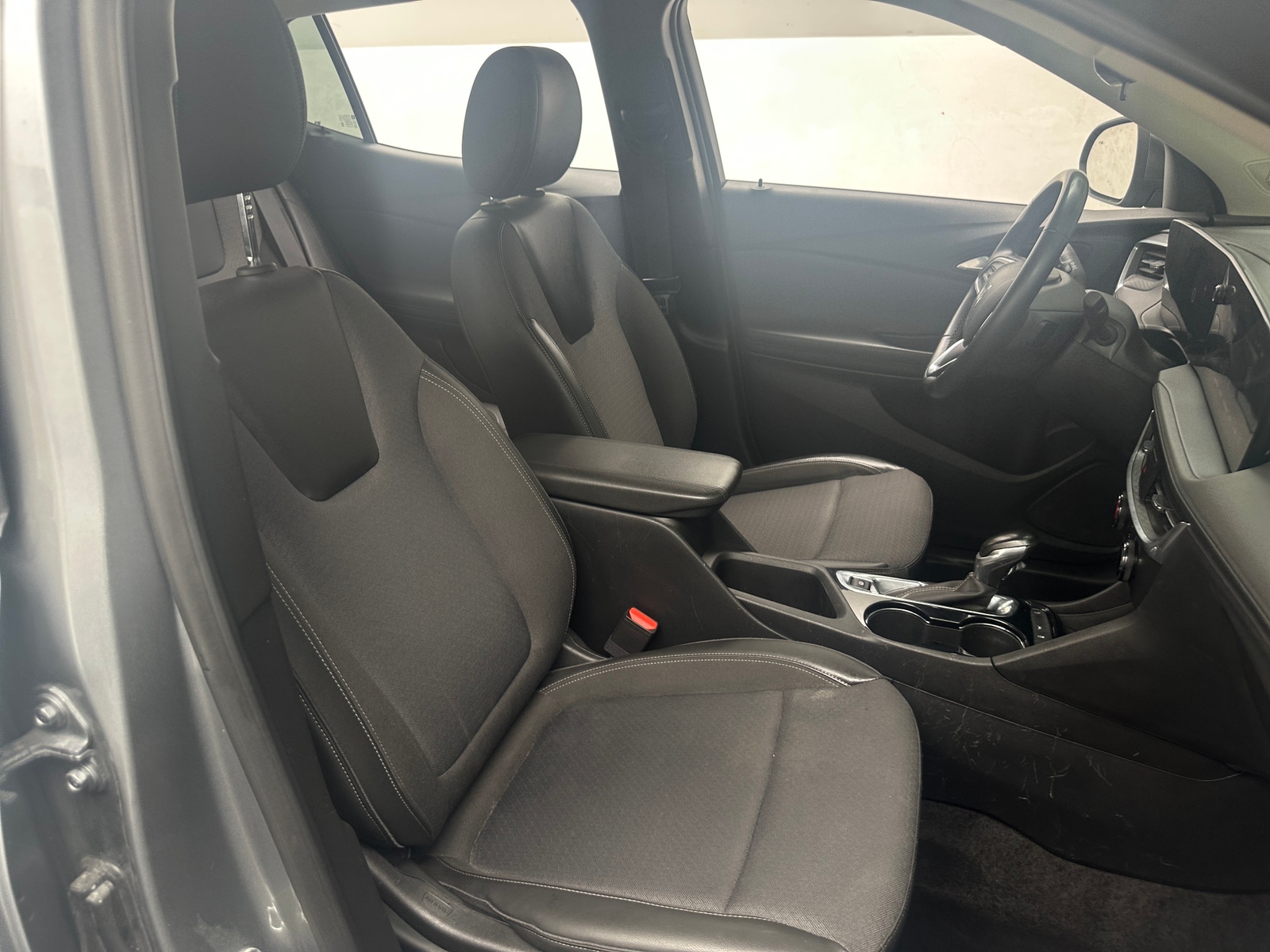 Thumbnail: 2024 Buick Encore GX - 2
