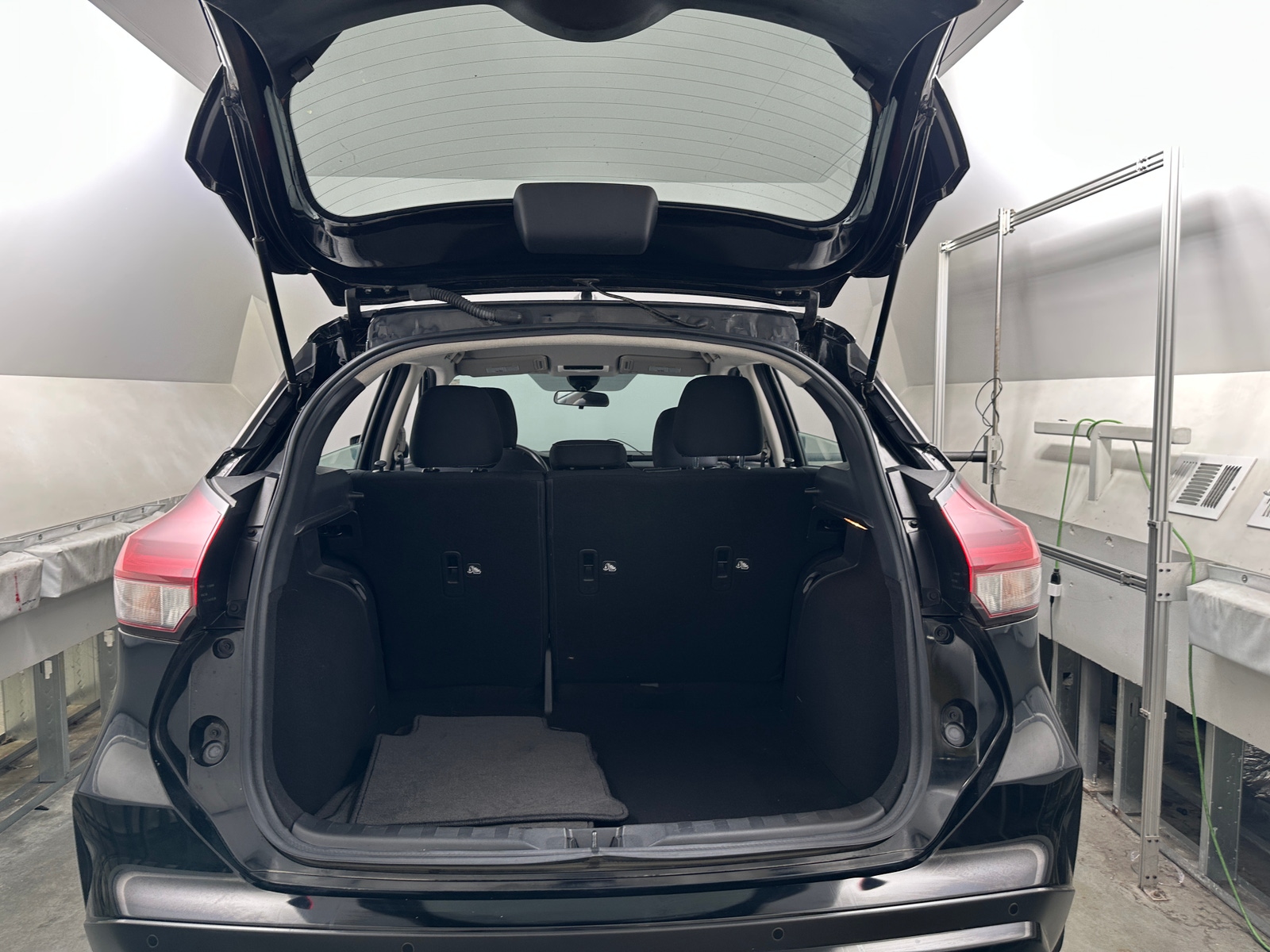 Thumbnail: 2023 Nissan Kicks - 7