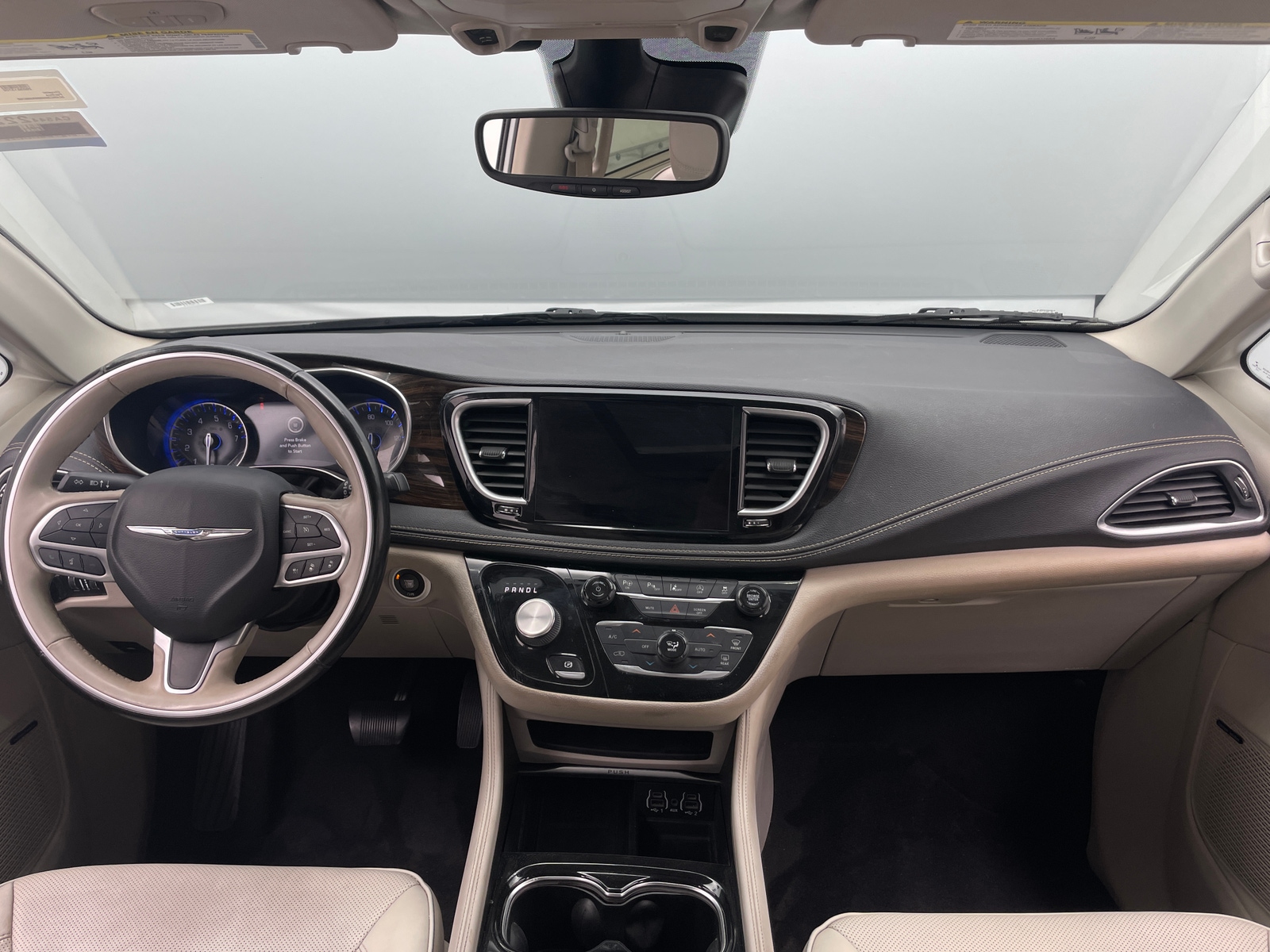 Thumbnail: 2021 Chrysler Pacifica - 2