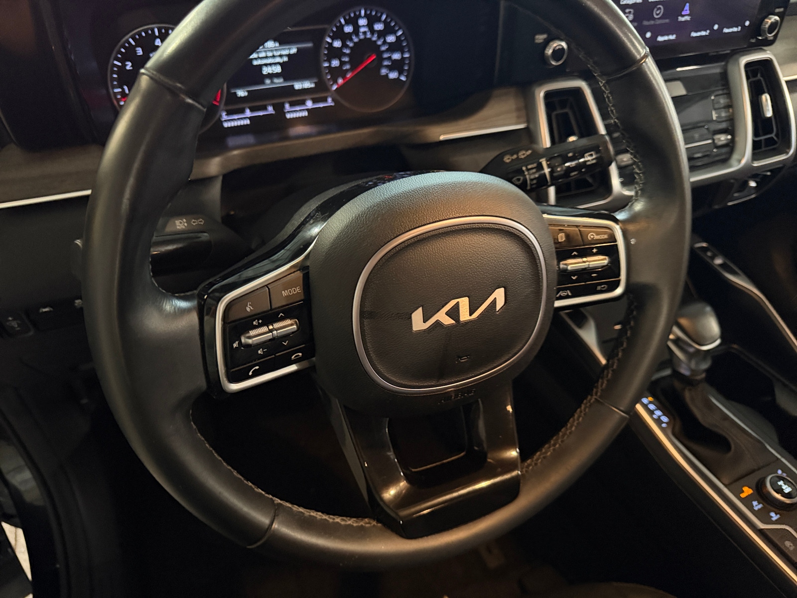Thumbnail: 2022 Kia Sorento - 4