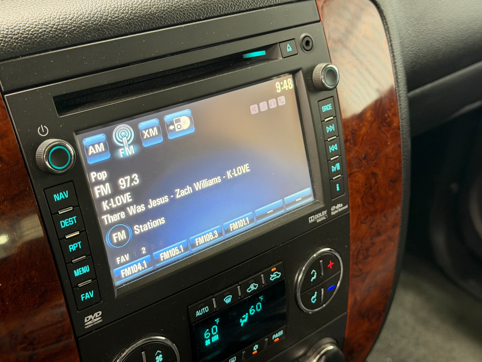 Thumbnail: 2013 Chevrolet Avalanche 1500 - 3