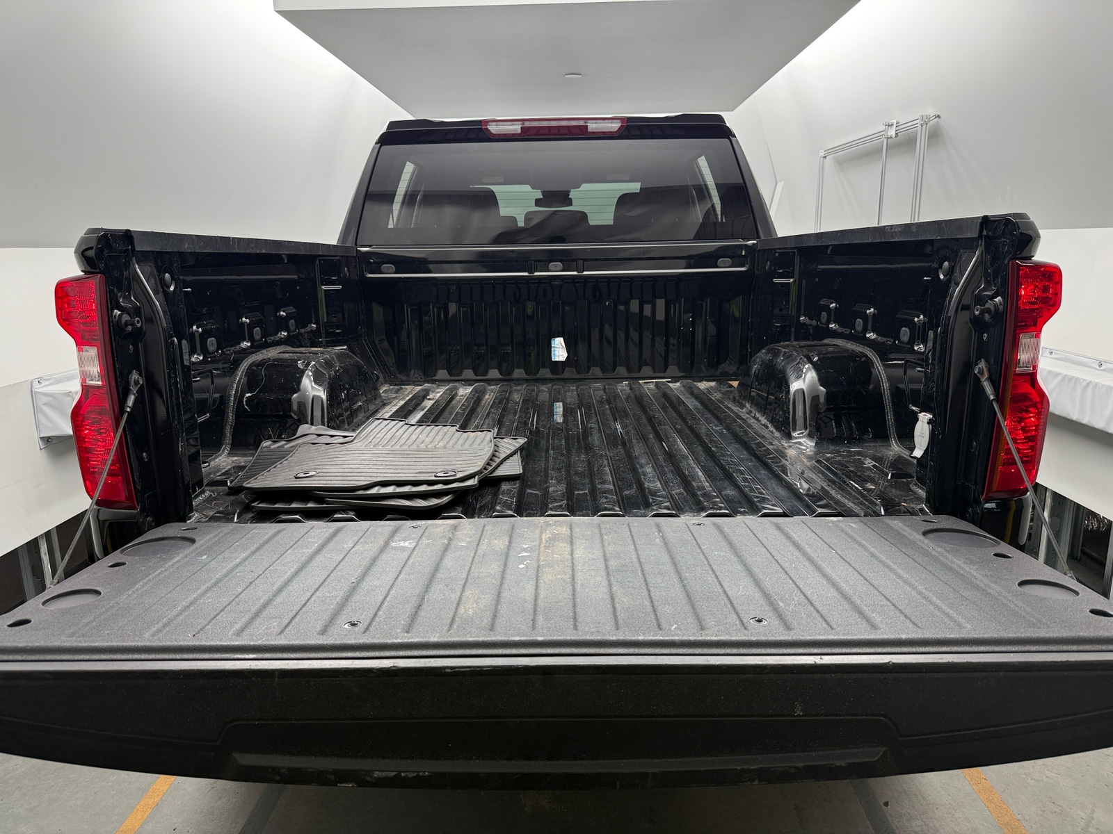 Thumbnail: 2024 Chevrolet Silverado 1500 - 7
