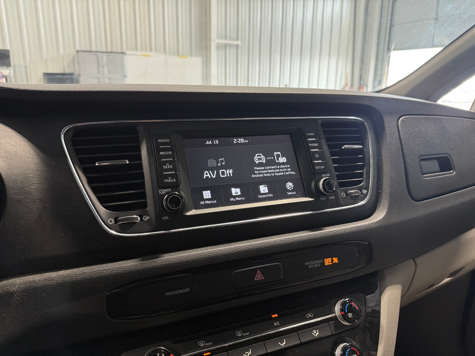 Thumbnail: 2019 Kia Sedona - 4