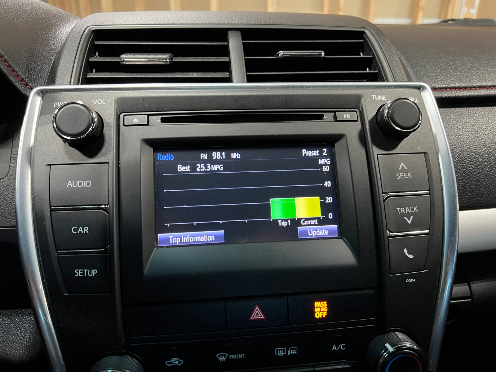 Thumbnail: 2016 Toyota Camry - 4