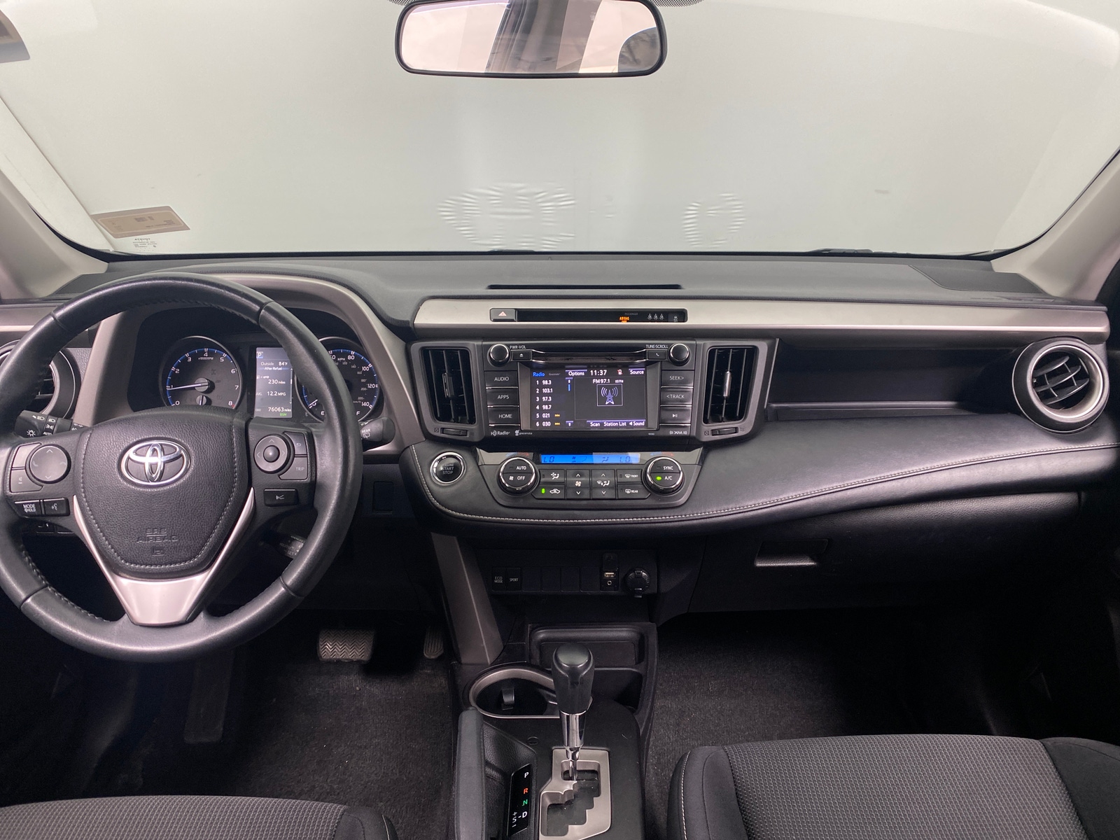 Thumbnail: 2017 Toyota RAV4 - 3