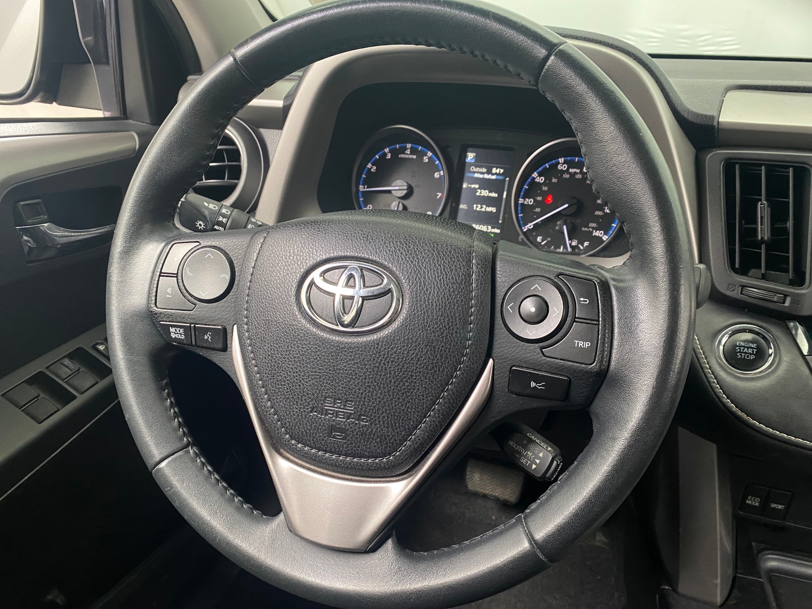 Thumbnail: 2017 Toyota RAV4 - 5