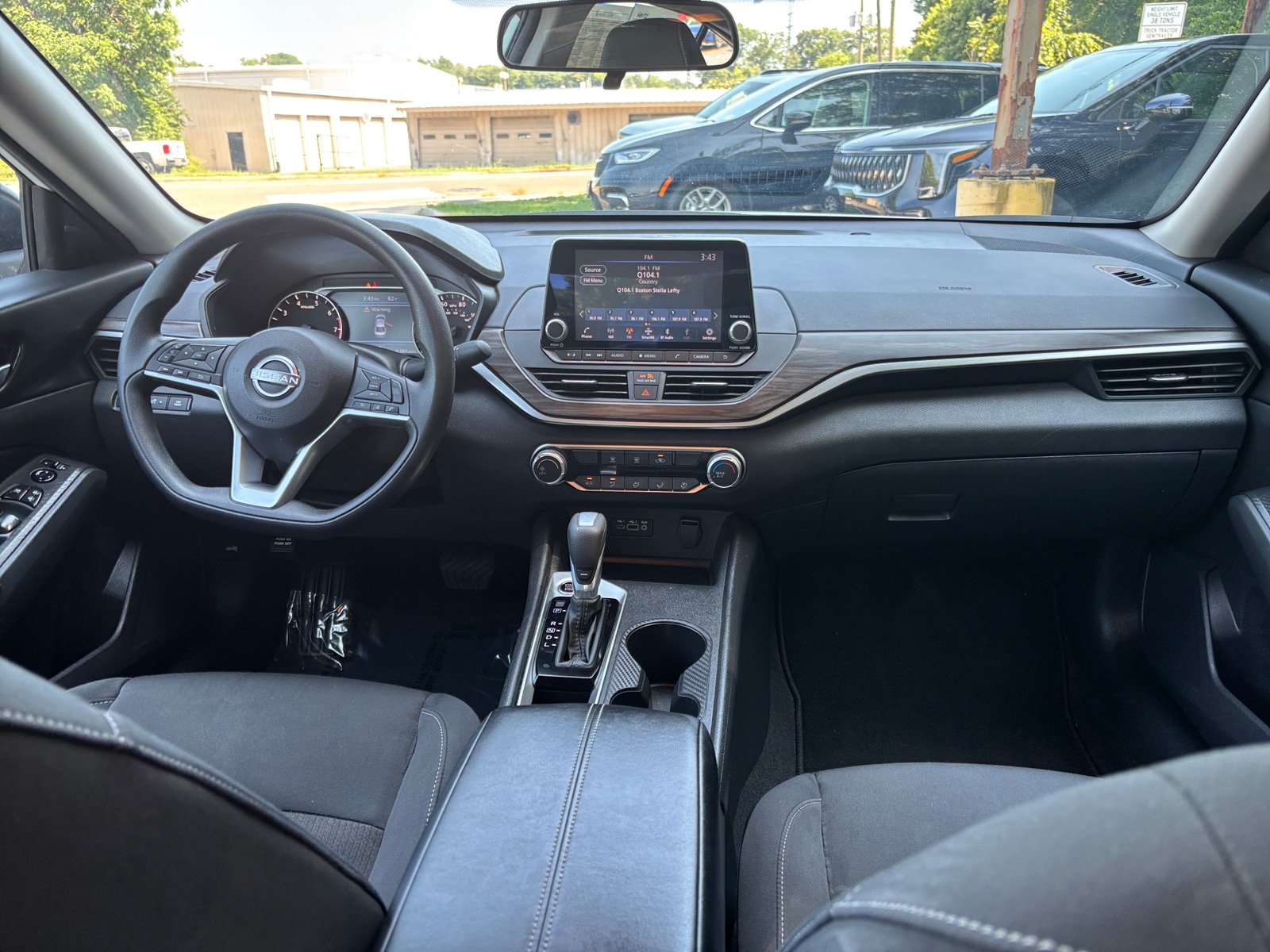 Thumbnail: 2025 Nissan Altima - 3