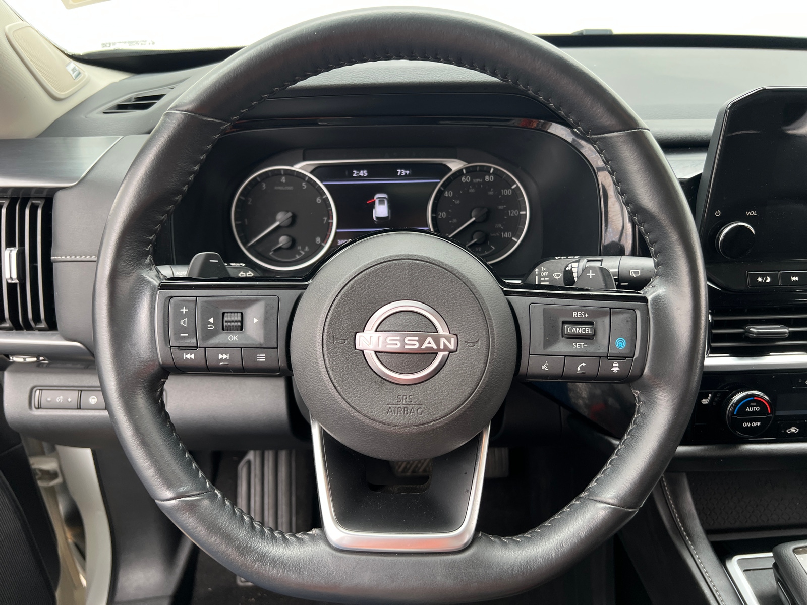 Thumbnail: 2023 Nissan Pathfinder - 4